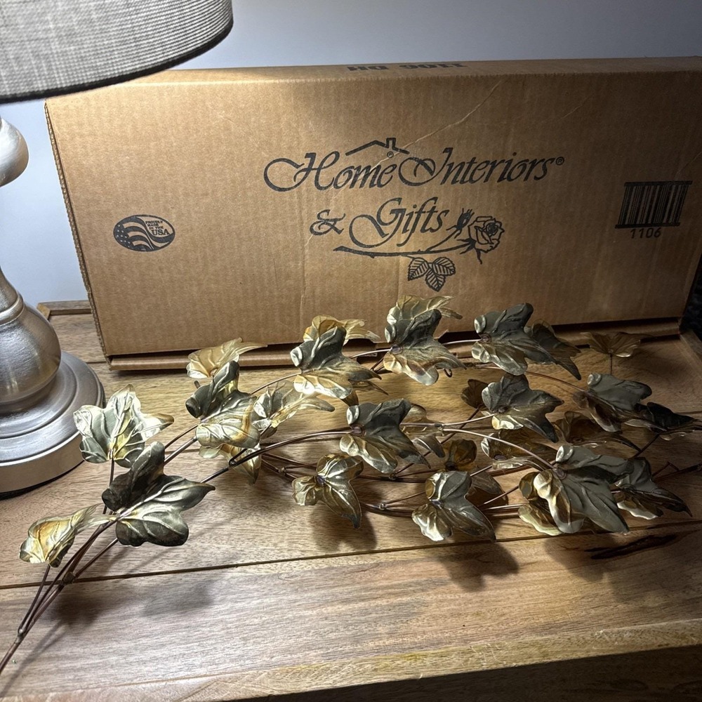 VTG MCM  Gold Tone Leaf Branch Metal Wall Decor Preowned Good Condition 2 Sprays